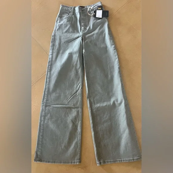 Lee Stella High Rise A-Line Jeans - Picture 3 of 6